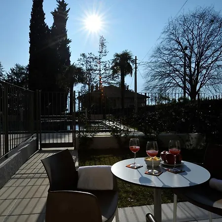 Διαμέρισμα Sleeps 4 Pool Tremezzo