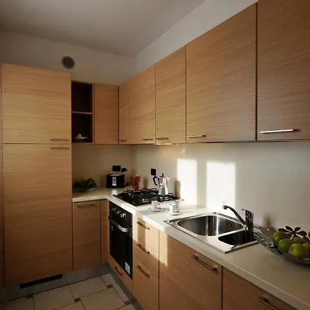 Διαμέρισμα Sleeps 4 Pool Tremezzo
